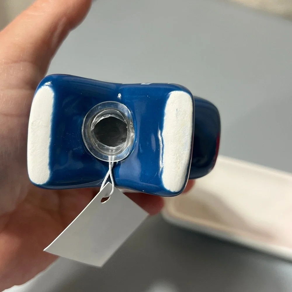 Unbranded ceramic americana
