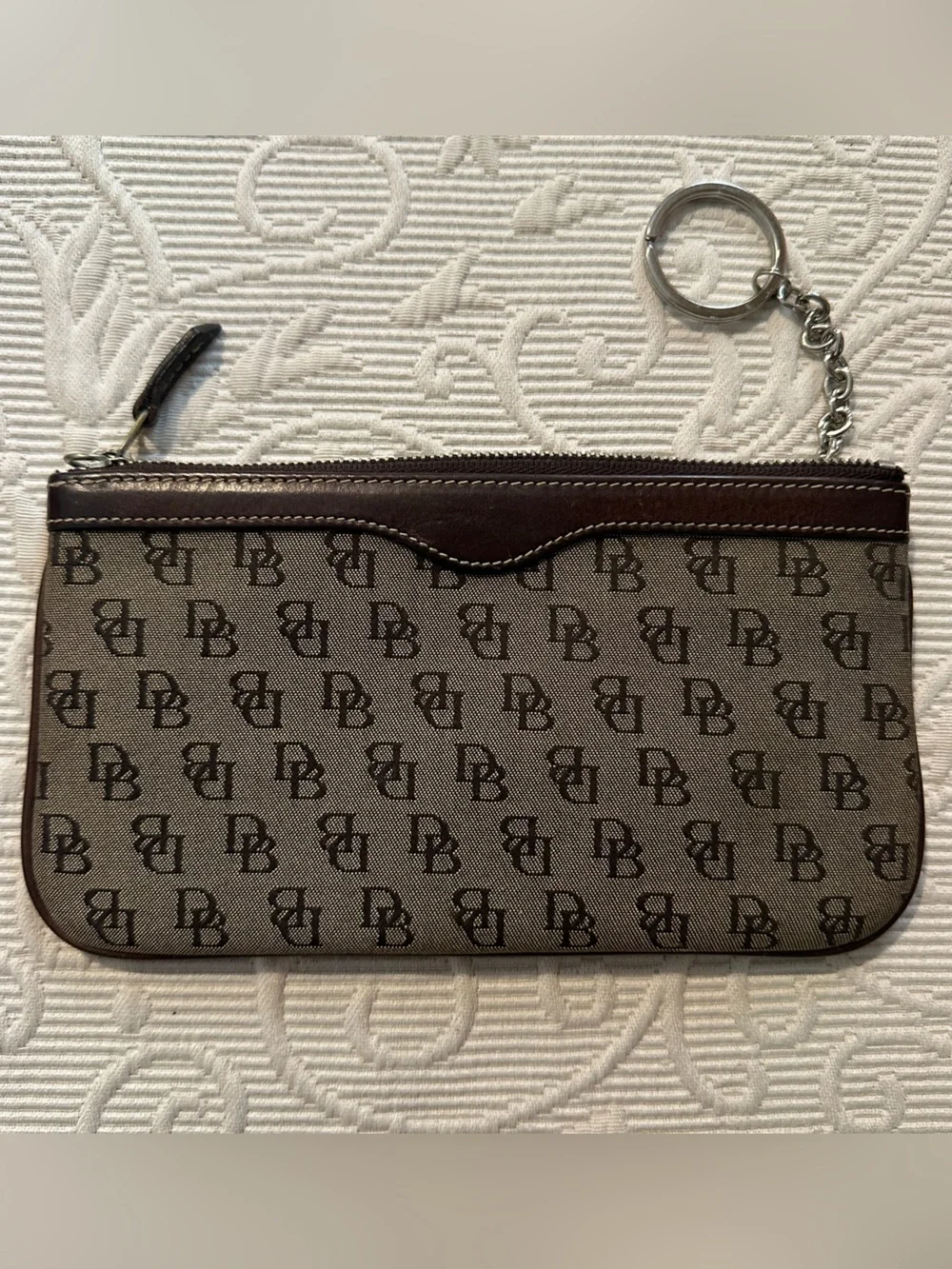 Dooney & Bourke signature 
