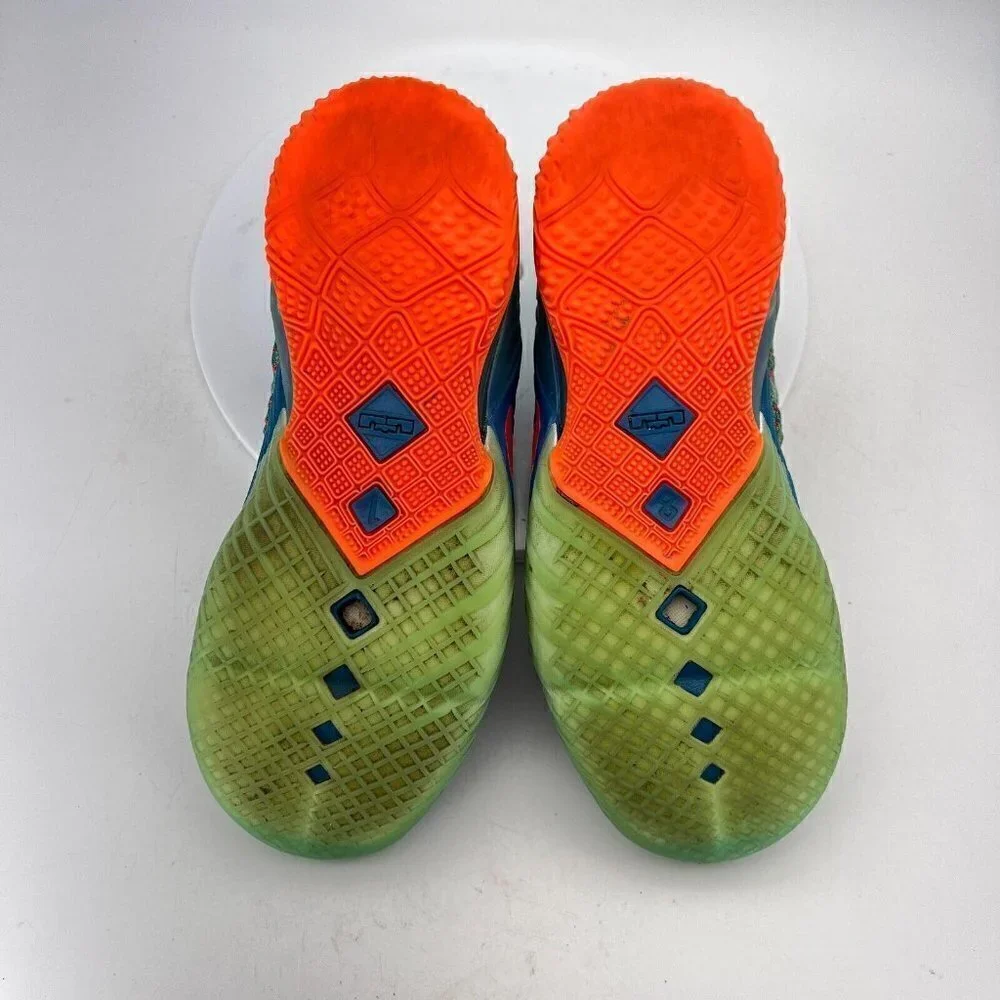 Nike some lebron basketball