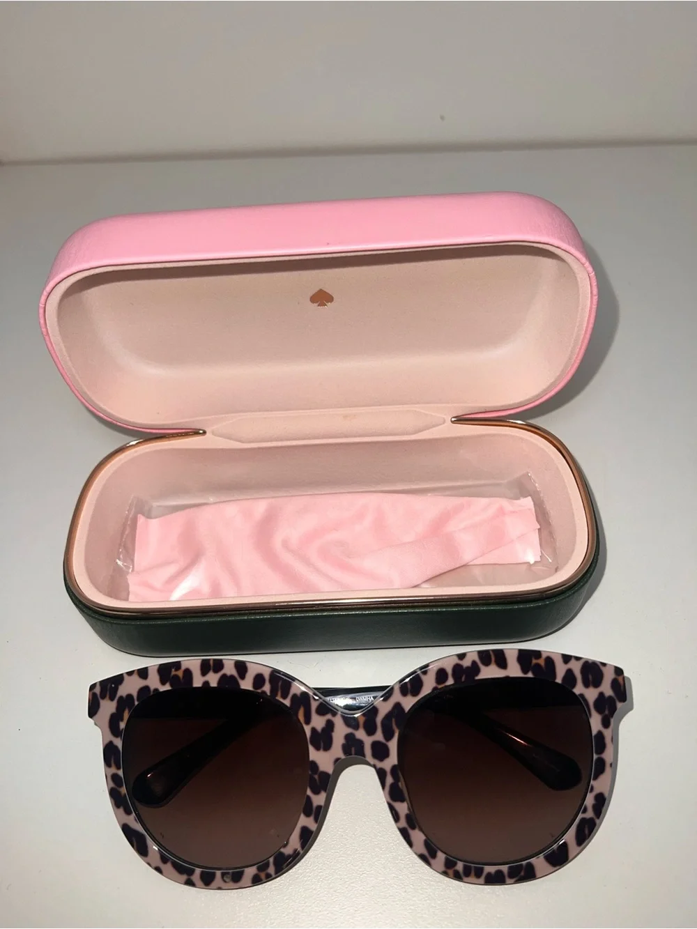 kate spade bold round