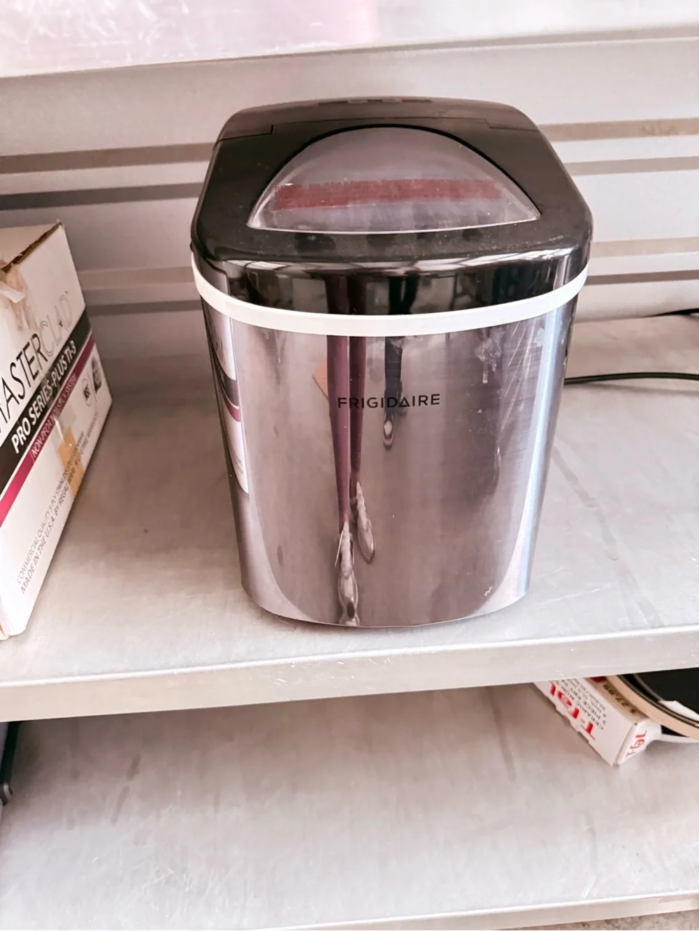Frigidaire durable white