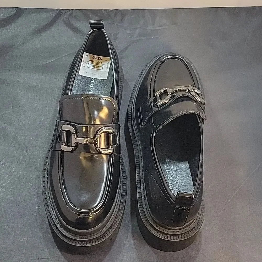 BRAND NEW MADDEN GIRL PLATFORM PATENT LEATHER CHUNKY HEEL WITH CHAIN LO…