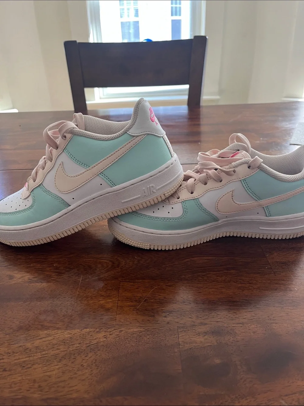 Nike stylish low
