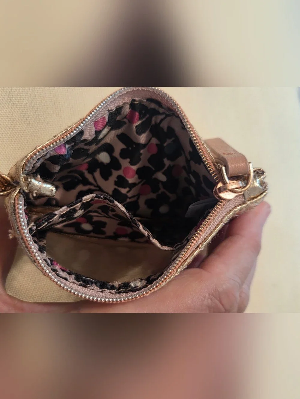 Vera Bradley compact vera