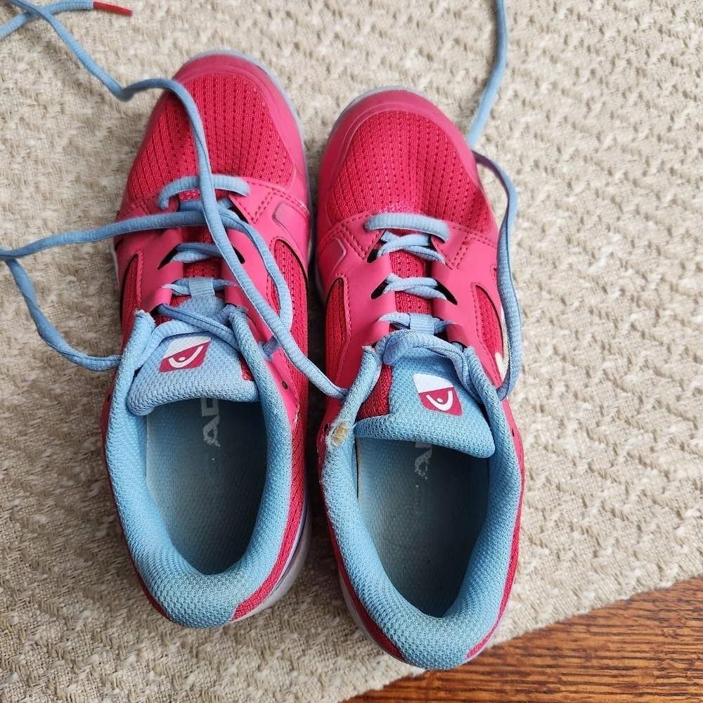 3/$25 Girls Head tennis sneakers size 5.5