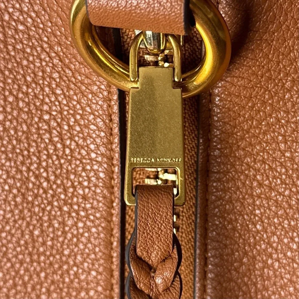 Rebecca Minkoff measurements height