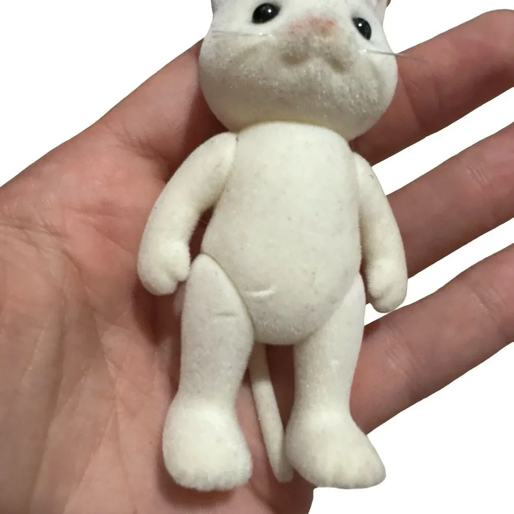Sylvanian Families calico critters