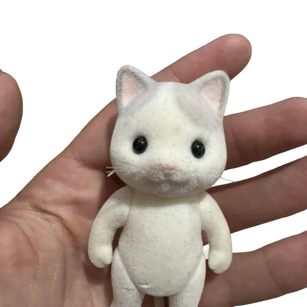 Sylvanian Families calico critters