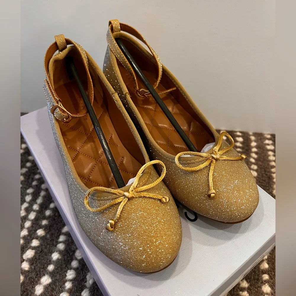 AEROSOLES charming gold