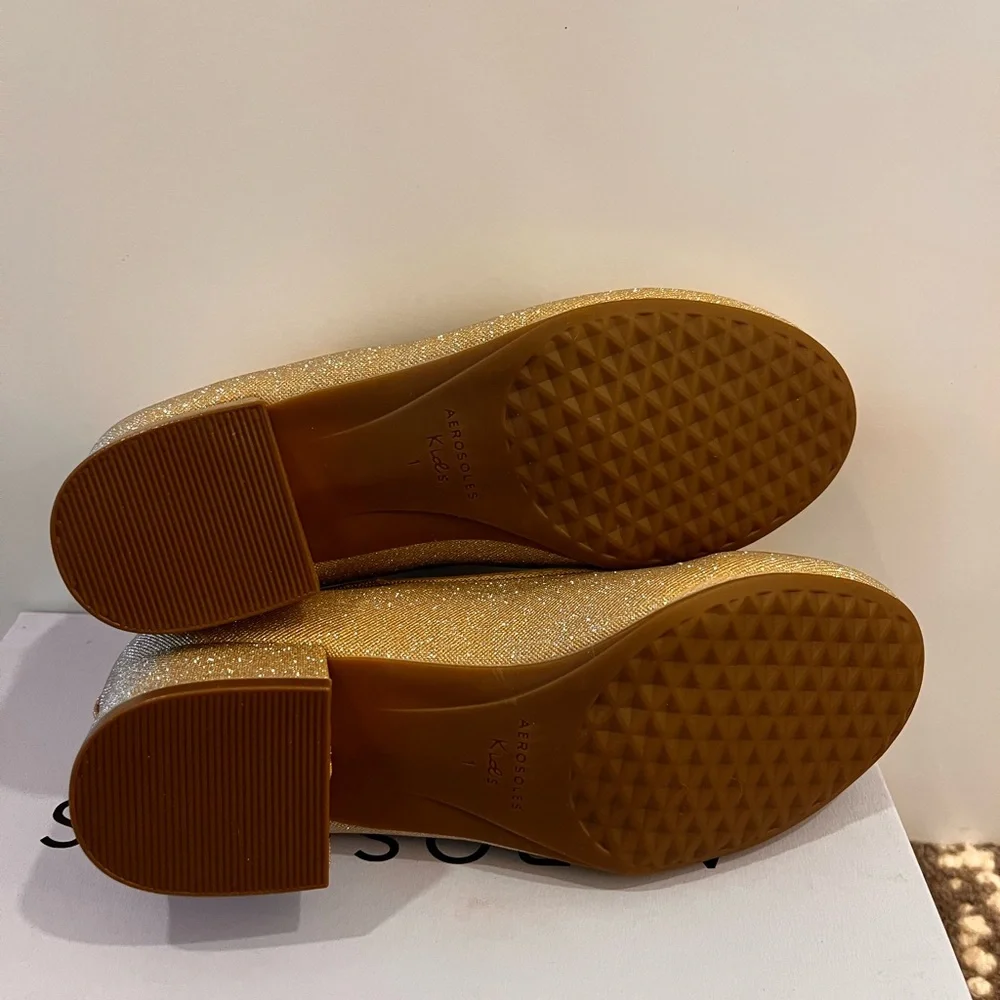 AEROSOLES charming gold