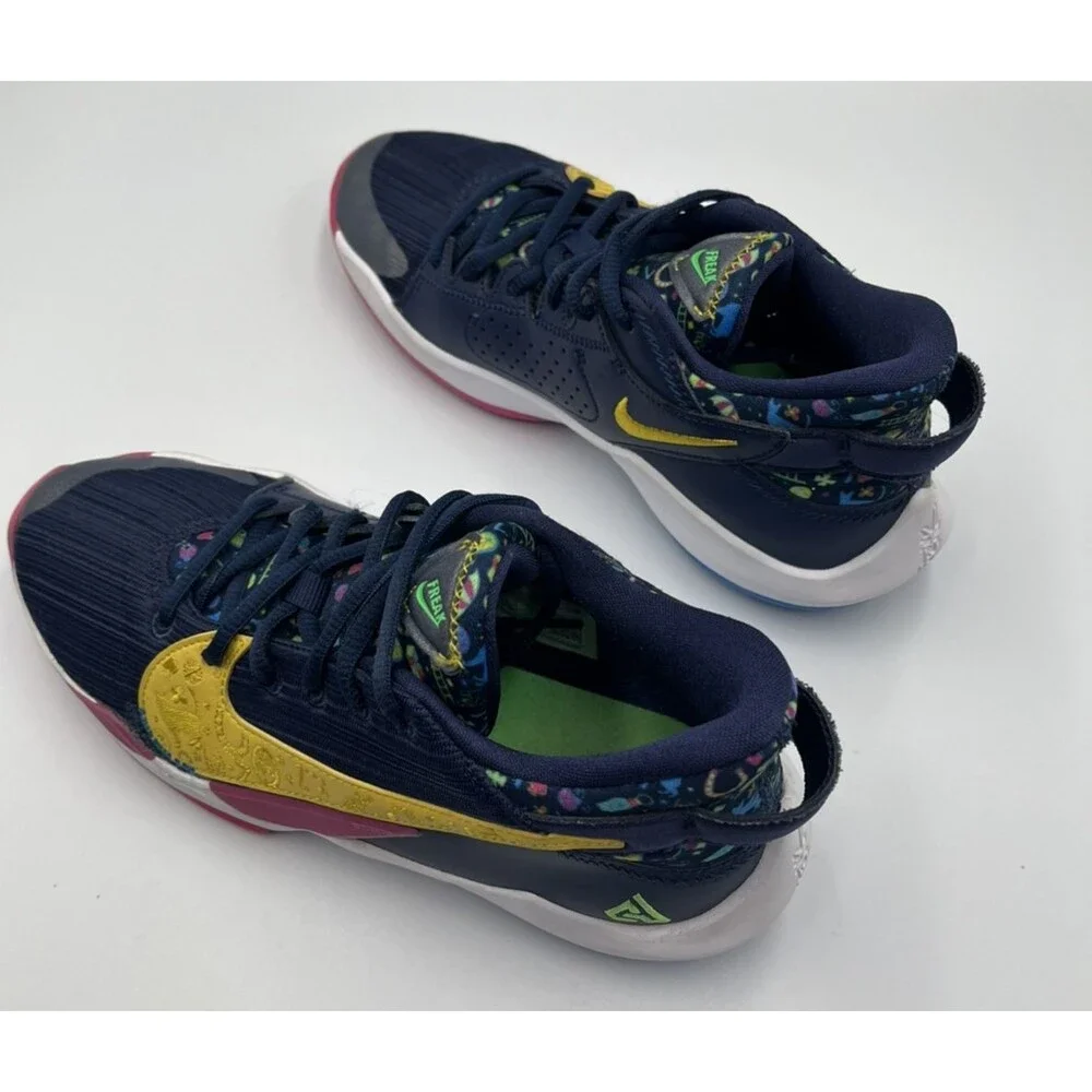 Nike zoom freak