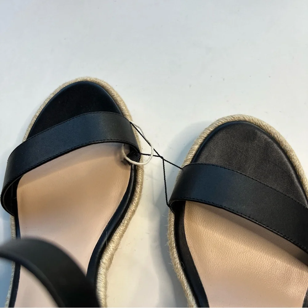 Stuart Weitzman new without