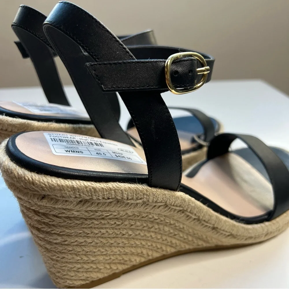 Stuart Weitzman new without