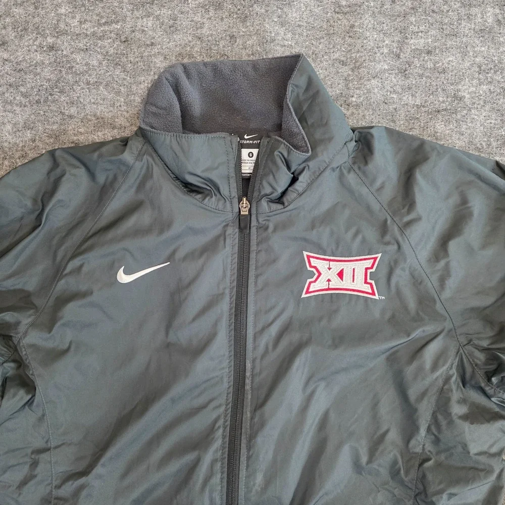 Nike storm fit
