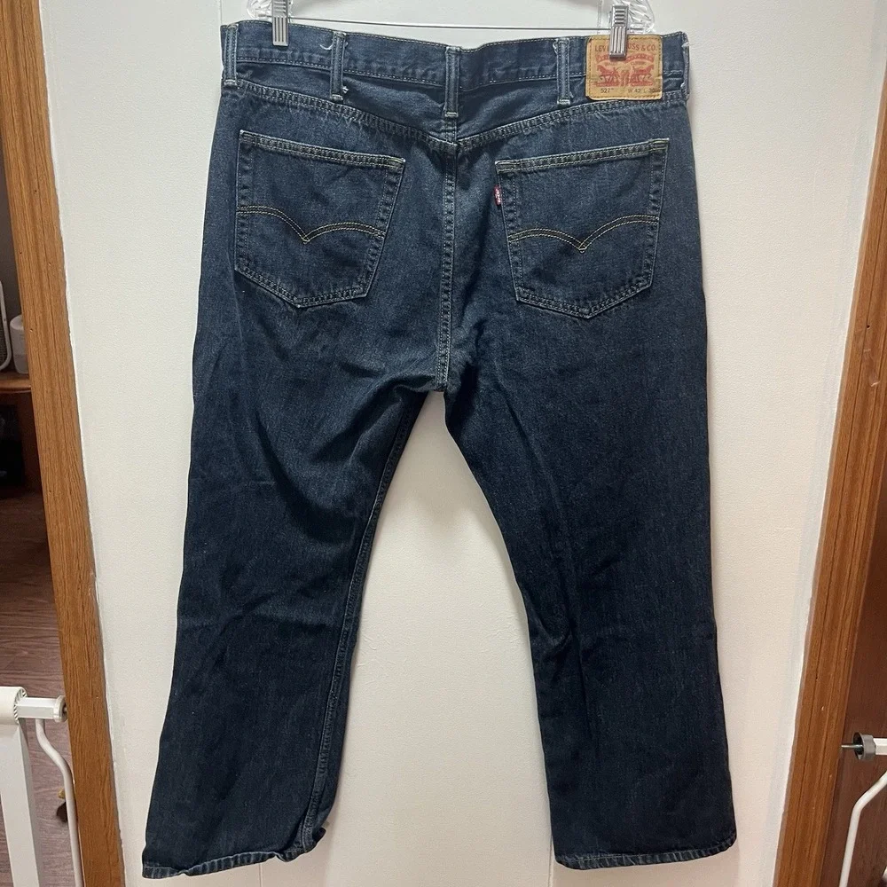 Levis elevate your