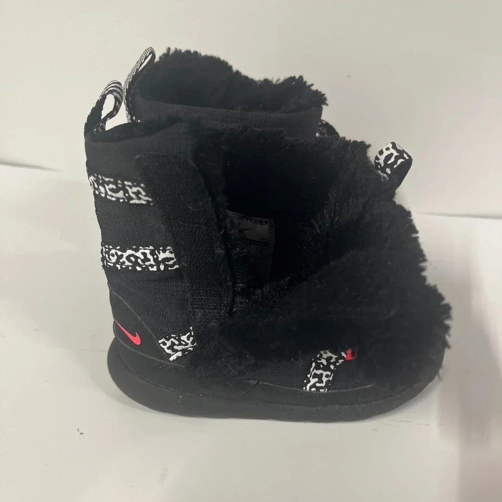 Nike Kids Snow Boots Black Faux Fur Toddler‎ Size 6C Winter
