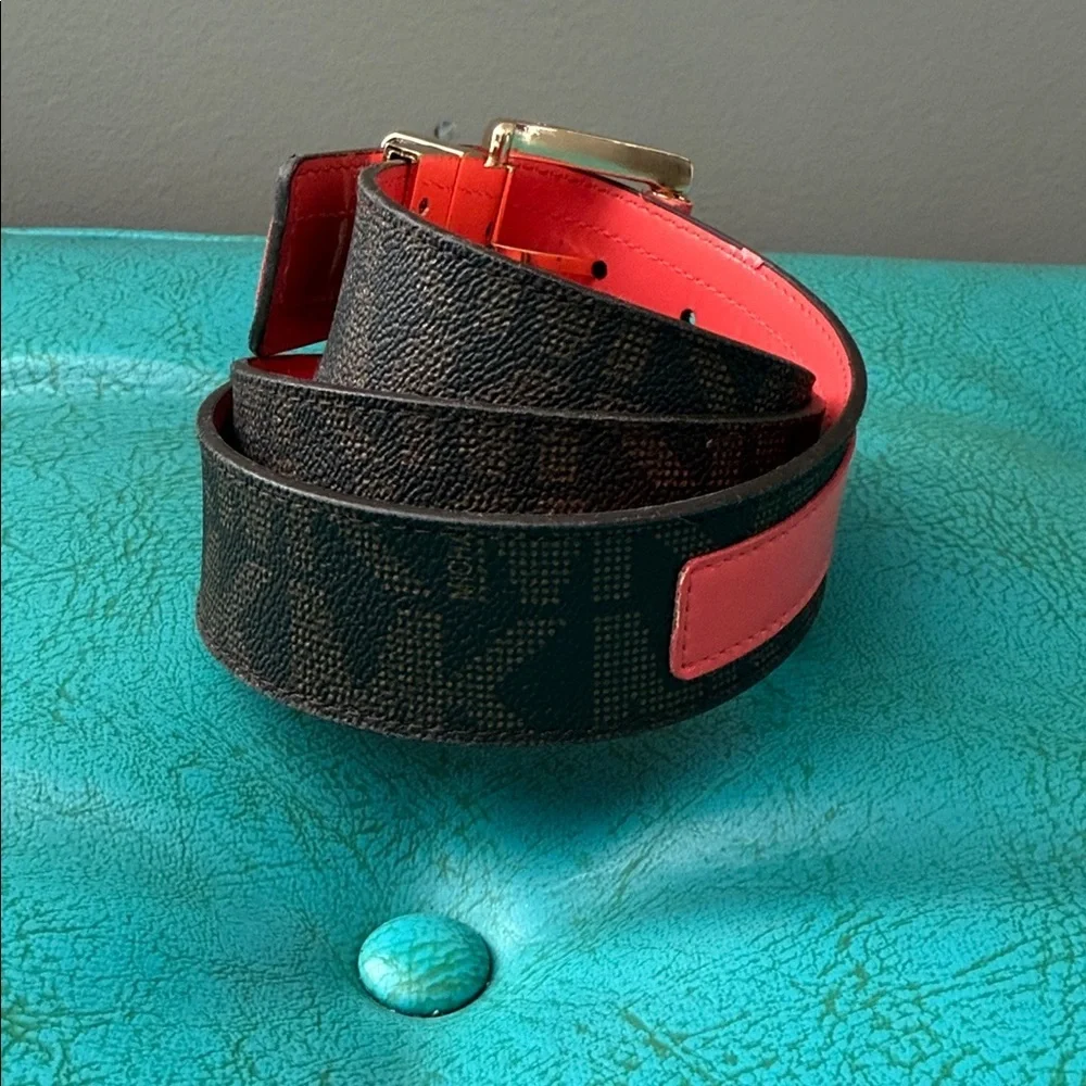 Michael Kors reversible belt