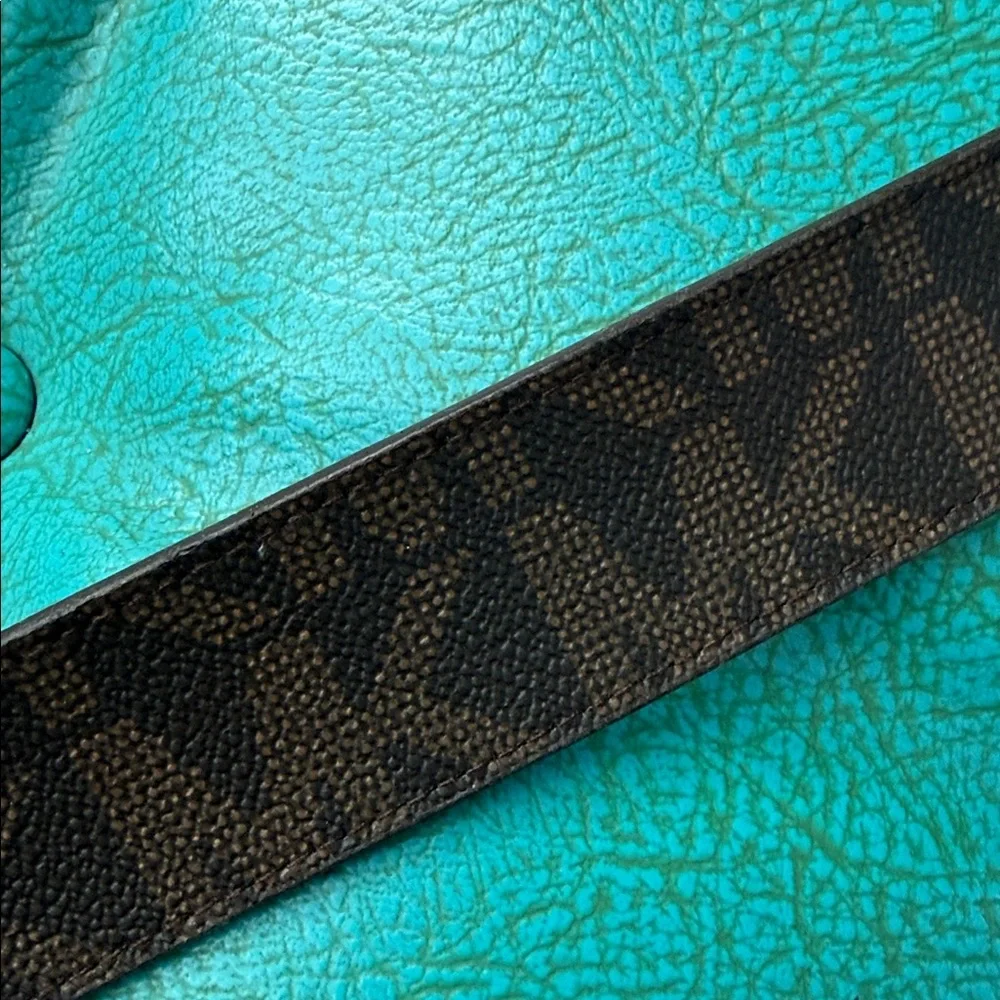 Michael Kors reversible belt