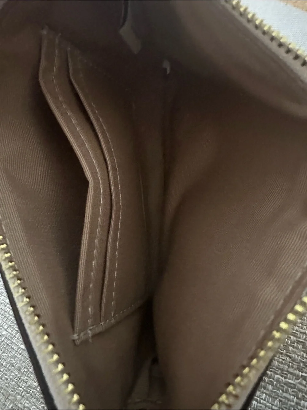 Coach nwt shaped