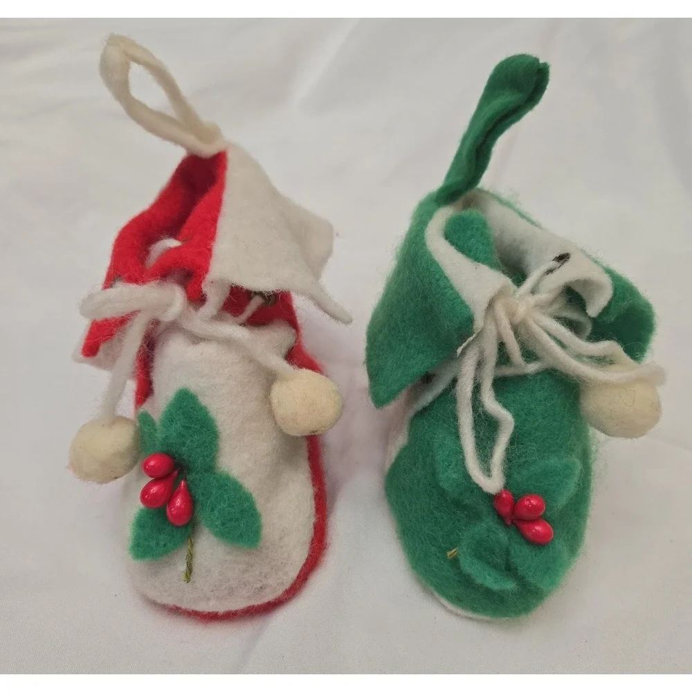 Vintage Felt Christmas Ornaments Shoes Green And‎ Red Retro Holiday Decor