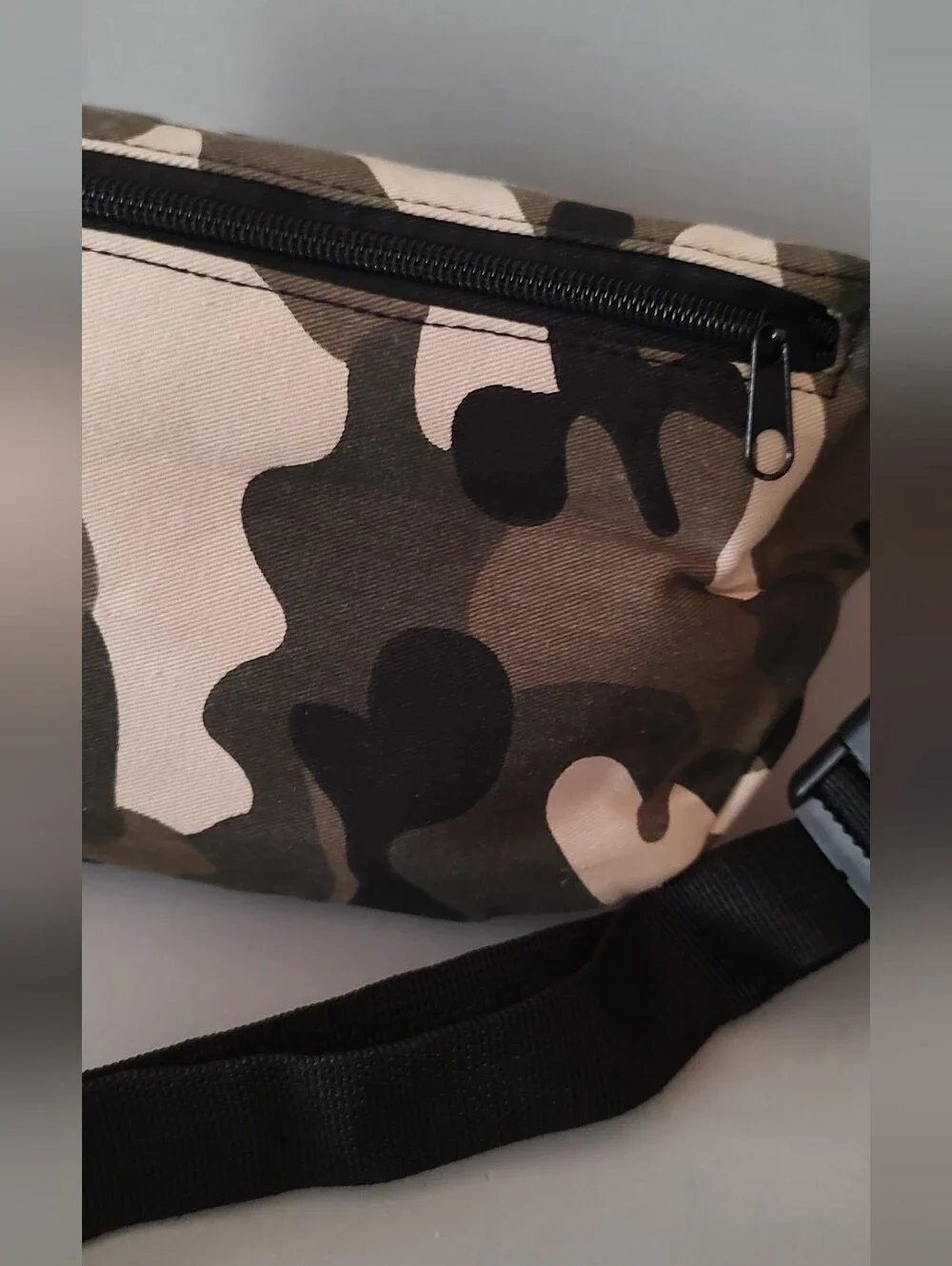 unbranded. camo waist