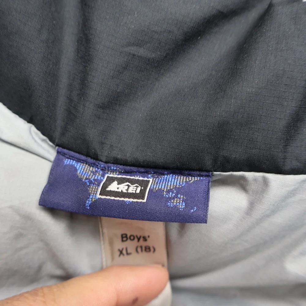 REI few blemish