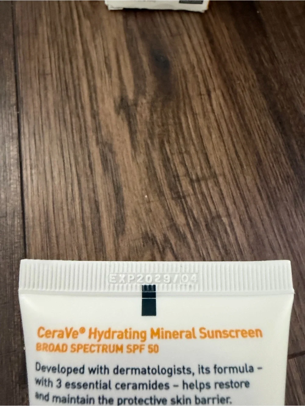 CeraVe Hydrating Face Mineral Sunscreen SPF 50, 2.5 fl oz, Exp 4/29 New