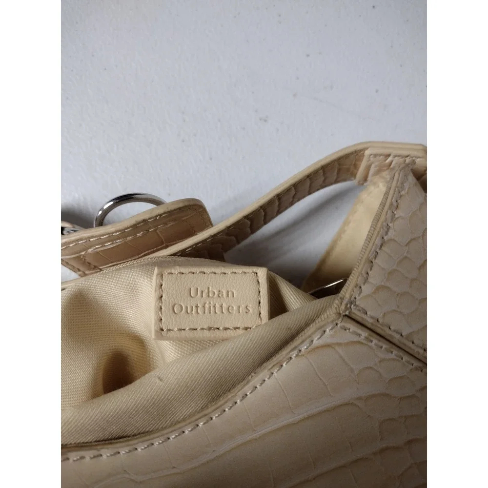 Urban Outfitters urban outfitters