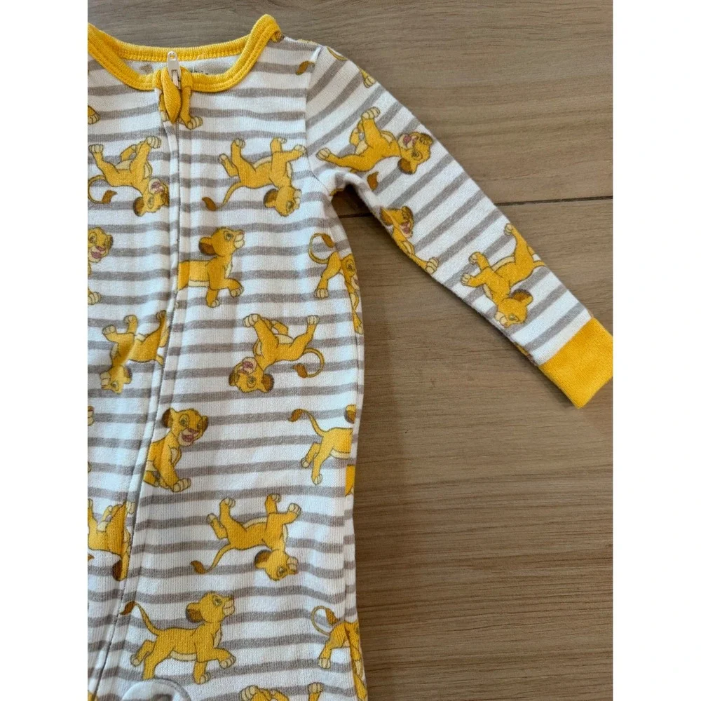 Disney Baby Simba Lion King Striped Zipped Footed Sleeper Pajamas 3M Gray Yellow