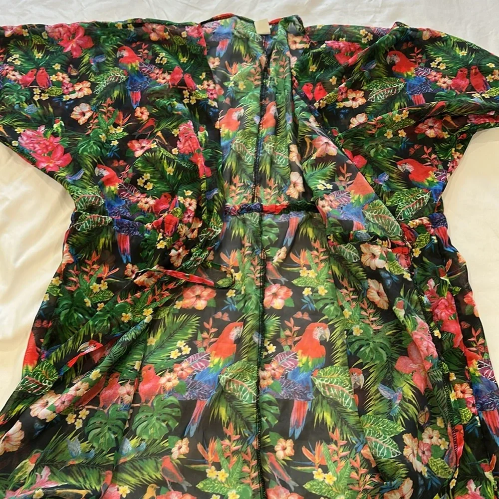 Maar vibrant swim