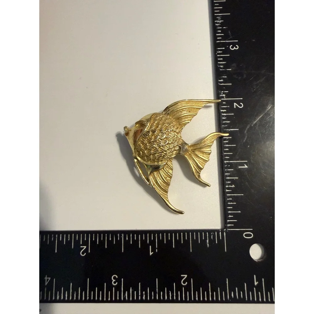 N/A vintage gold
