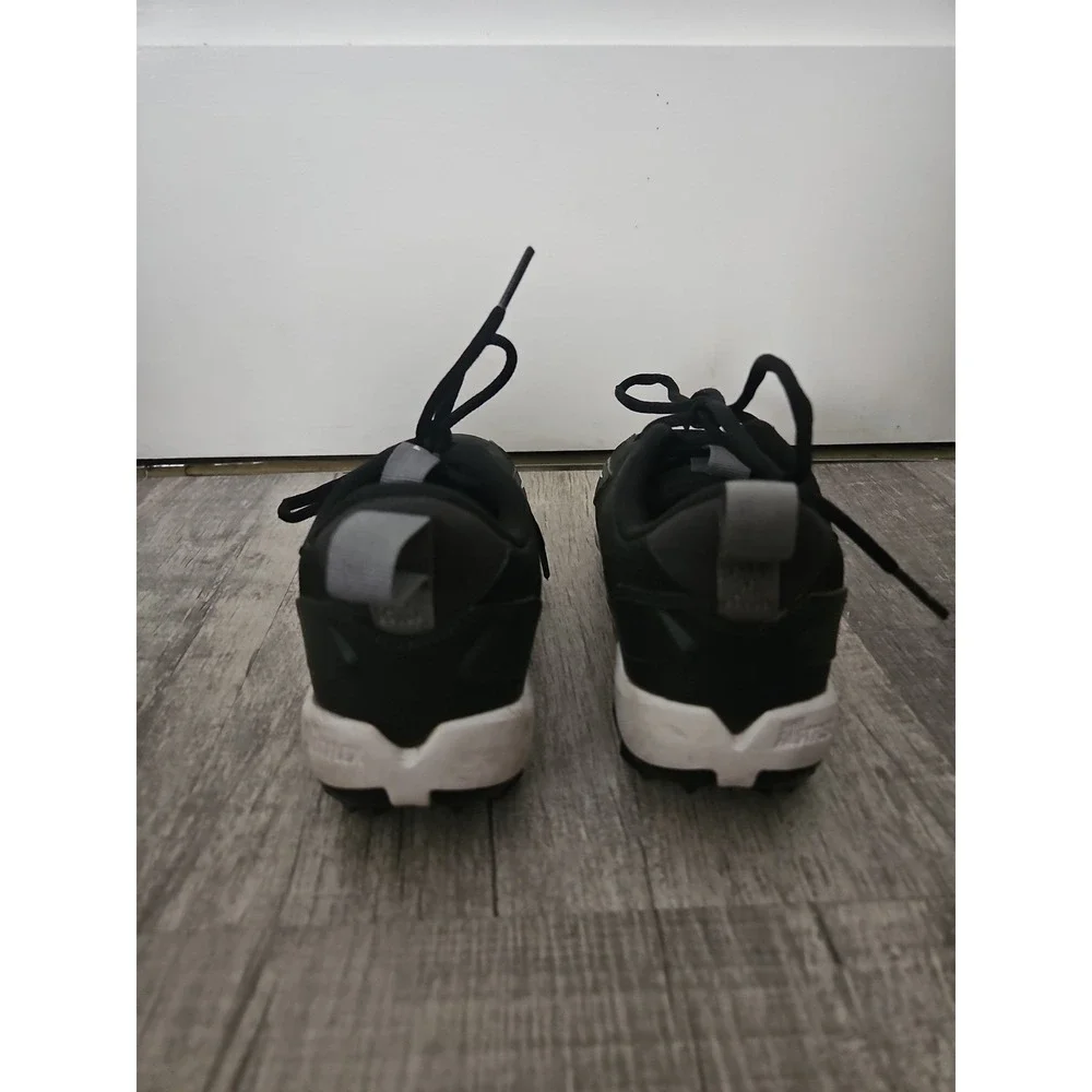 Nike kids black