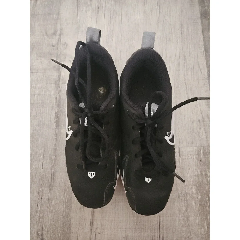 Nike kids black