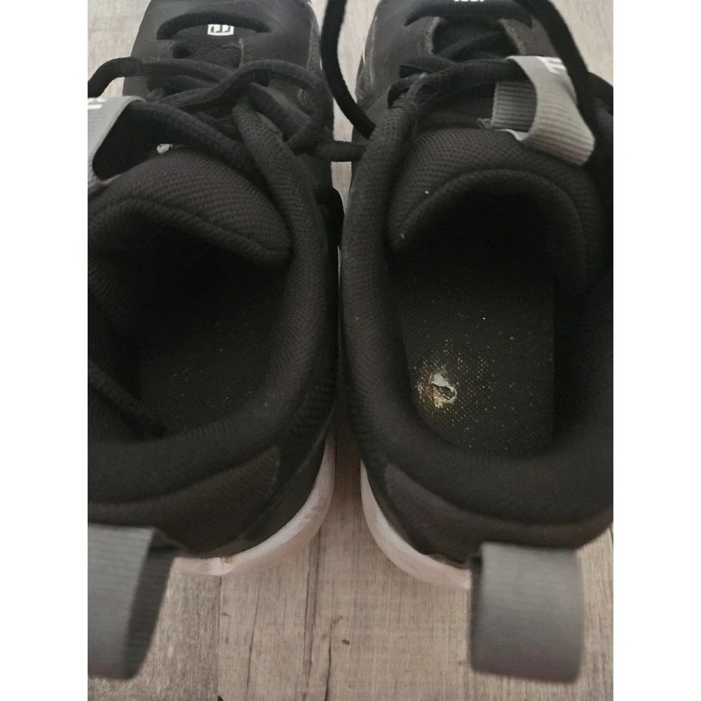 Nike kids black
