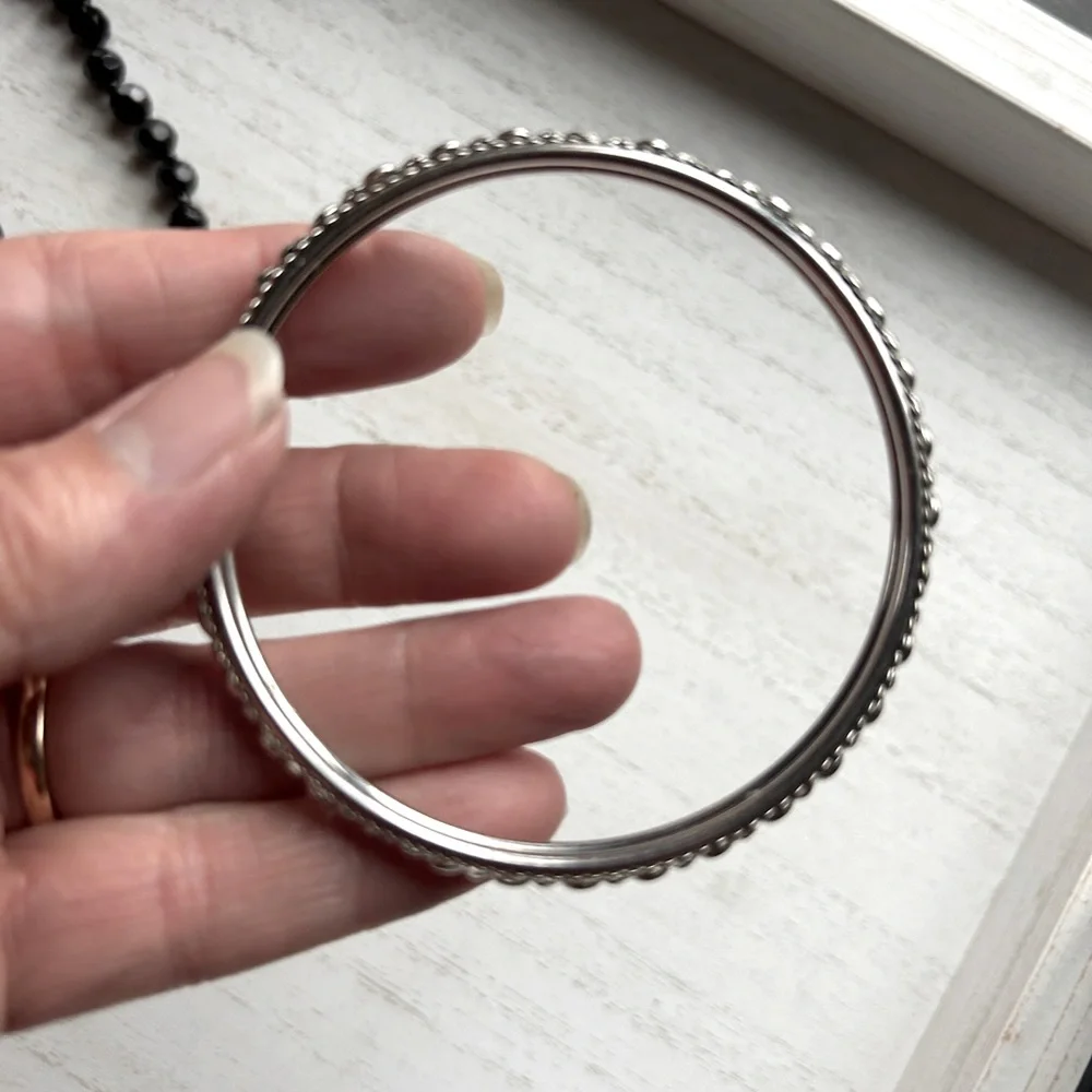 N/A silver tone