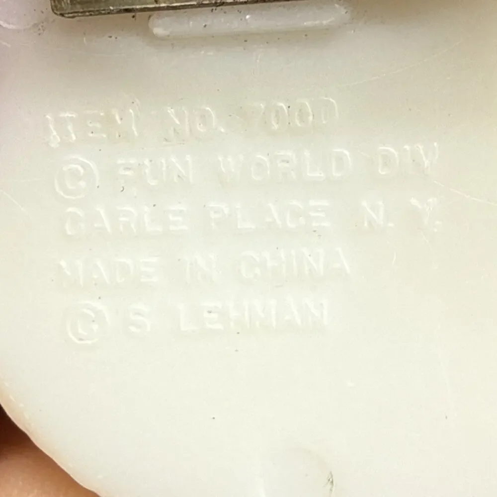 Fun World product vintage