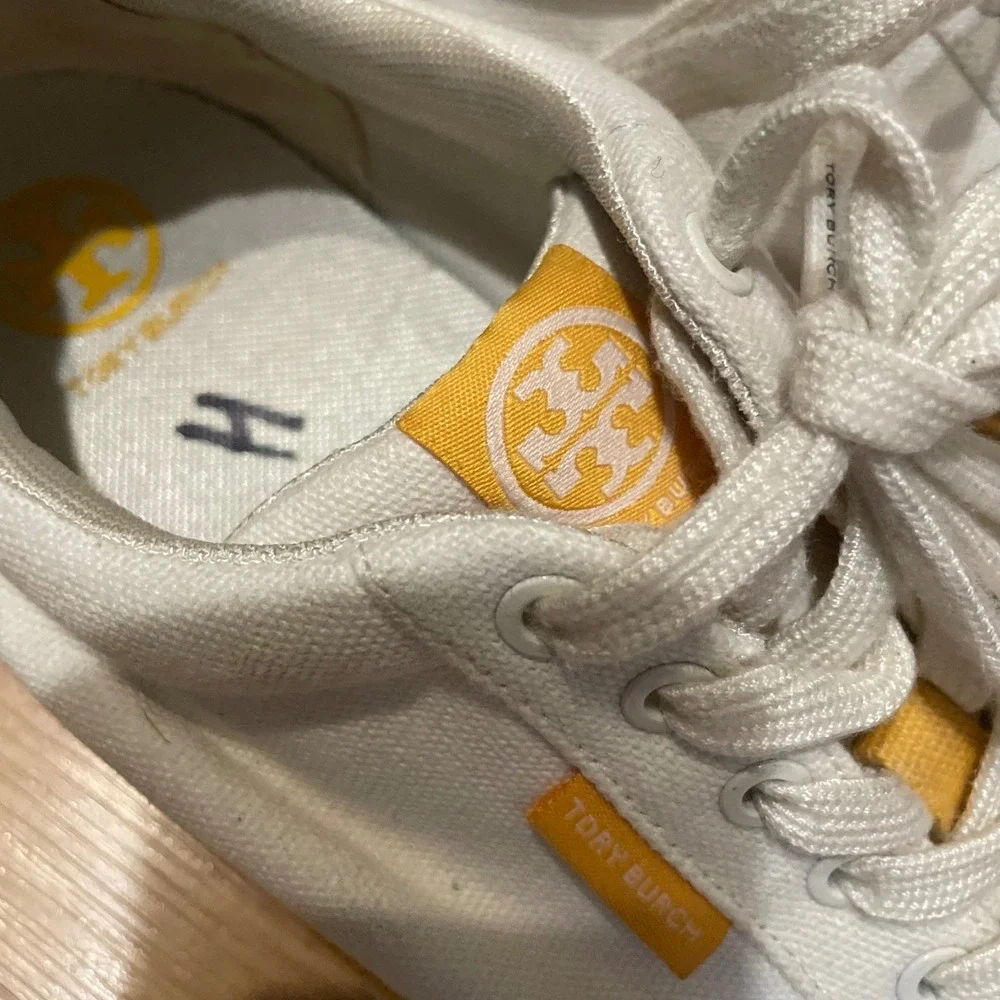 Tory Burch tory burch