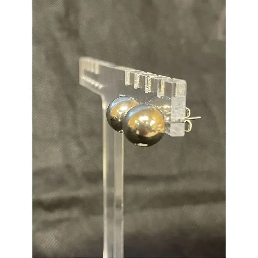 Silver hollow ball