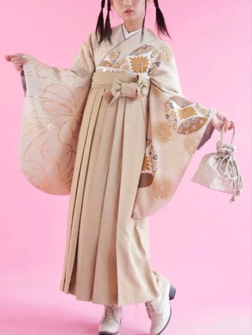 Graduation Ceremony: utatane Two-Piece Sleeve Kimono, Hakama (91cm length) Set & Hair Accessories with Bonus