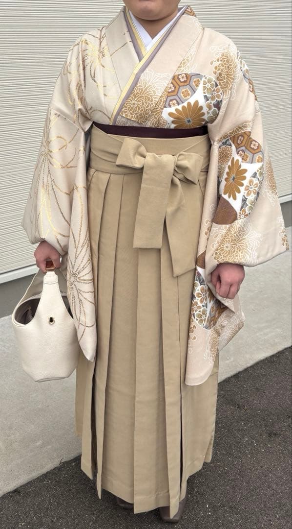 Graduation Ceremony: utatane Two-Piece Sleeve Kimono, Hakama (91cm length) Set & Hair Accessories with Bonus